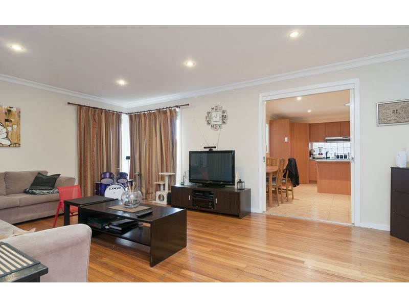 2/137 Switchback Road, Chirnside Park VIC 3116