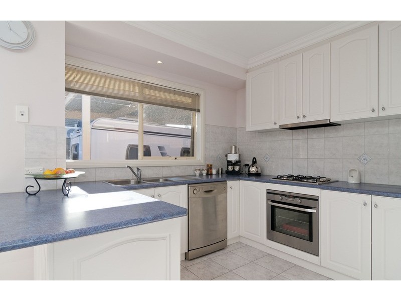 13/33-37 Karingal Street, Croydon North VIC 3136