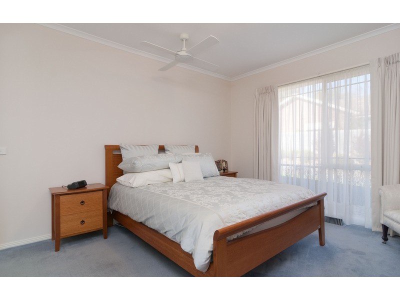 13/33-37 Karingal Street, Croydon North VIC 3136