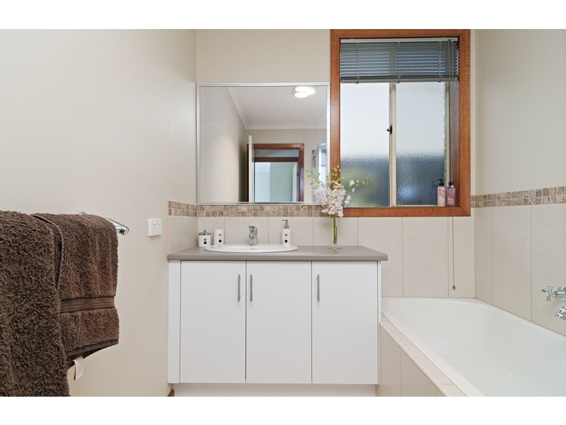 28 Dunoon Street, Mooroolbark VIC 3138