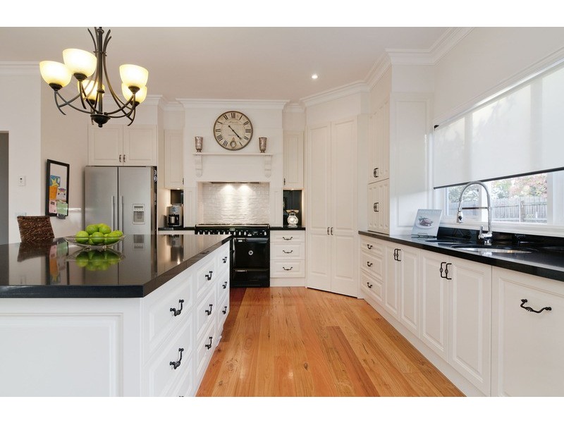 165 Cardigan Road, Mooroolbark VIC 3138