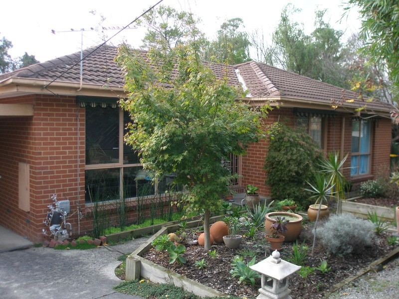 2/22 Felix  Grove, Mooroolbark VIC 3138