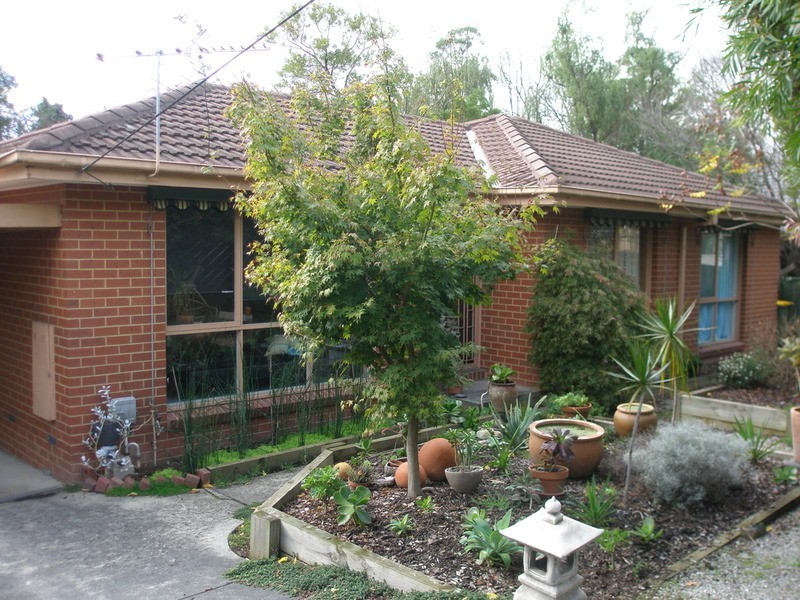 2/22 Felix  Grove, Mooroolbark VIC 3138