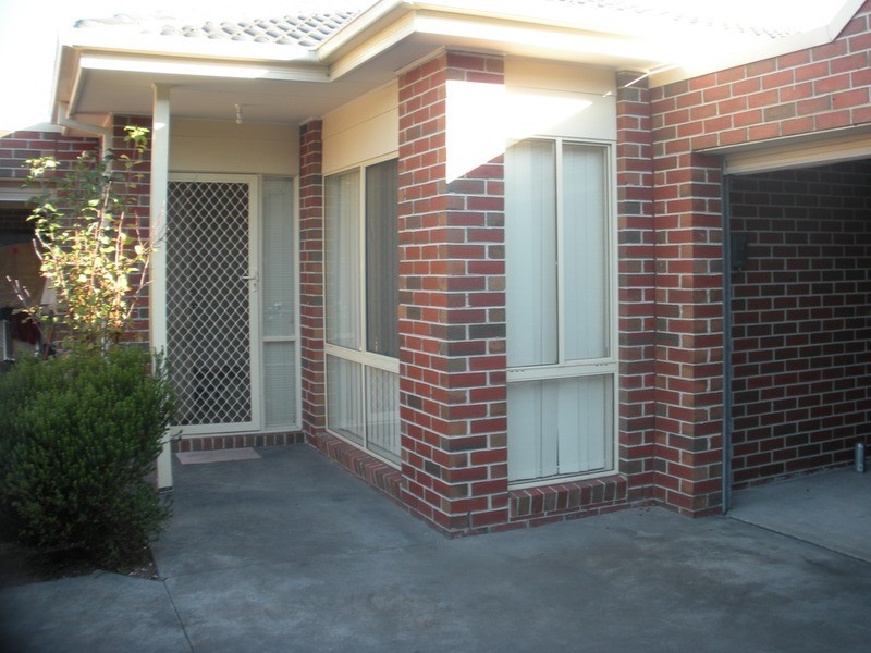 4/8-10 Wordsworth  Street, Mooroolbark VIC 3138