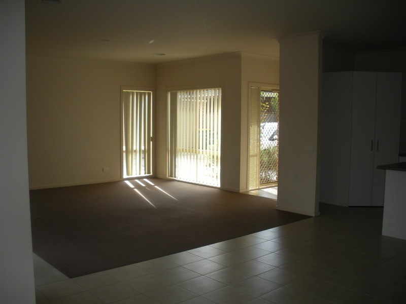 4/8-10 Wordsworth  Street, Mooroolbark VIC 3138