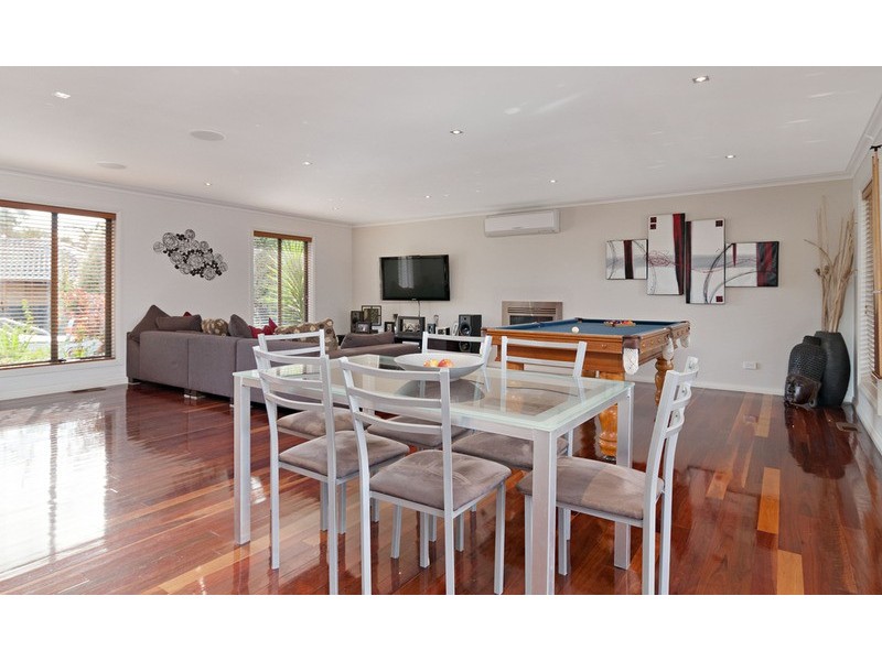 8a Lindel Court, Croydon VIC 3136