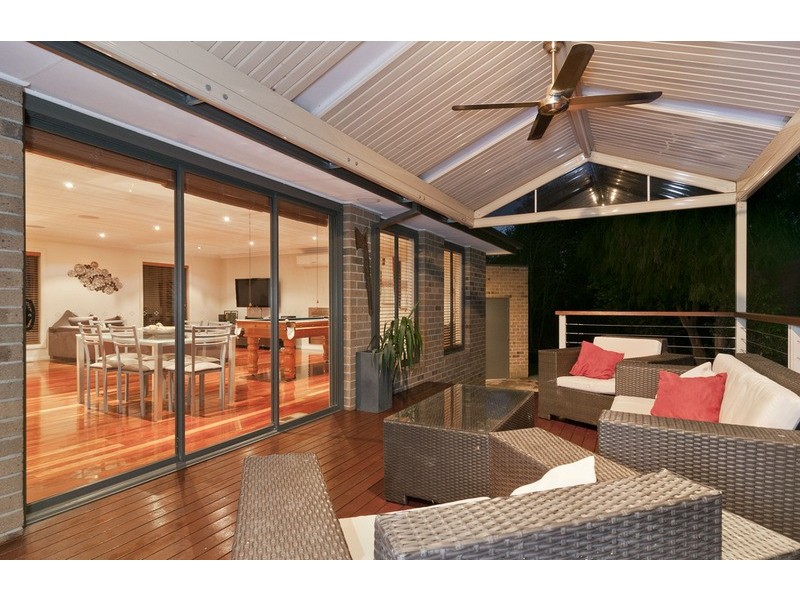 8a Lindel Court, Croydon VIC 3136