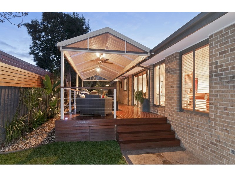 8a Lindel Court, Croydon VIC 3136