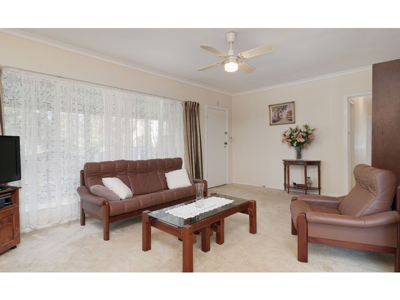 9 Andrew Street, Mooroolbark VIC 3138