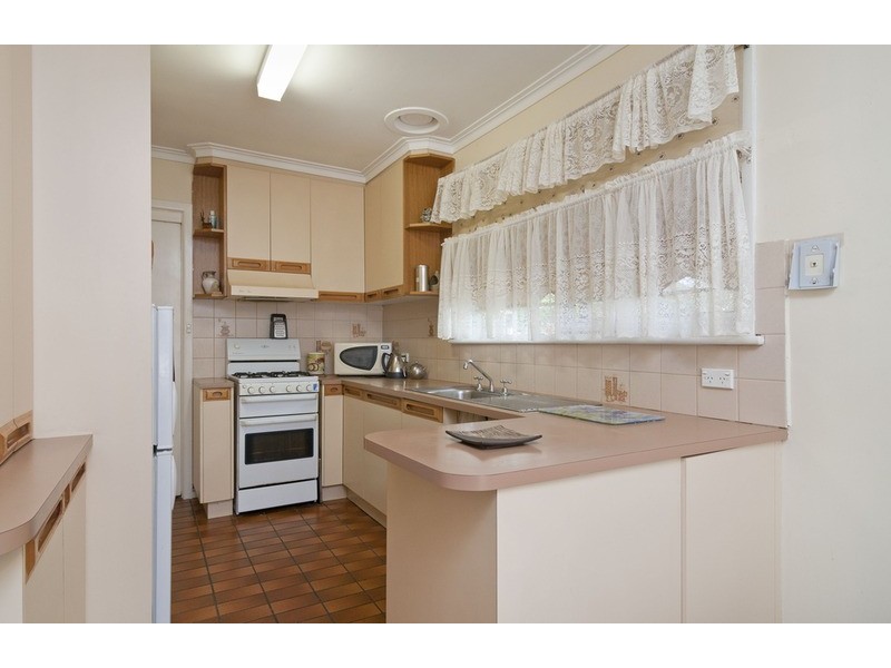 9 Andrew Street, Mooroolbark VIC 3138