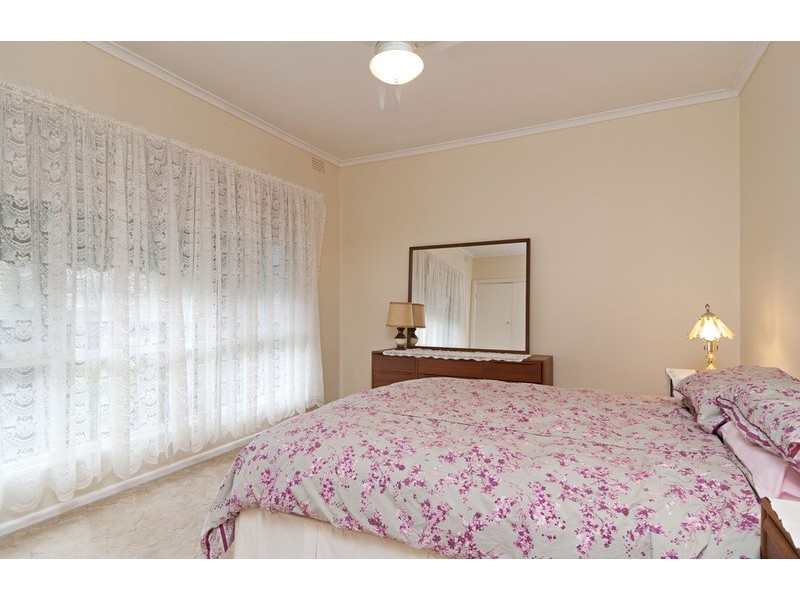 9 Andrew Street, Mooroolbark VIC 3138