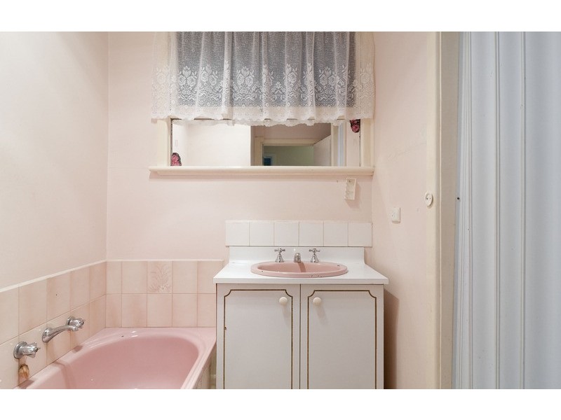 9 Andrew Street, Mooroolbark VIC 3138