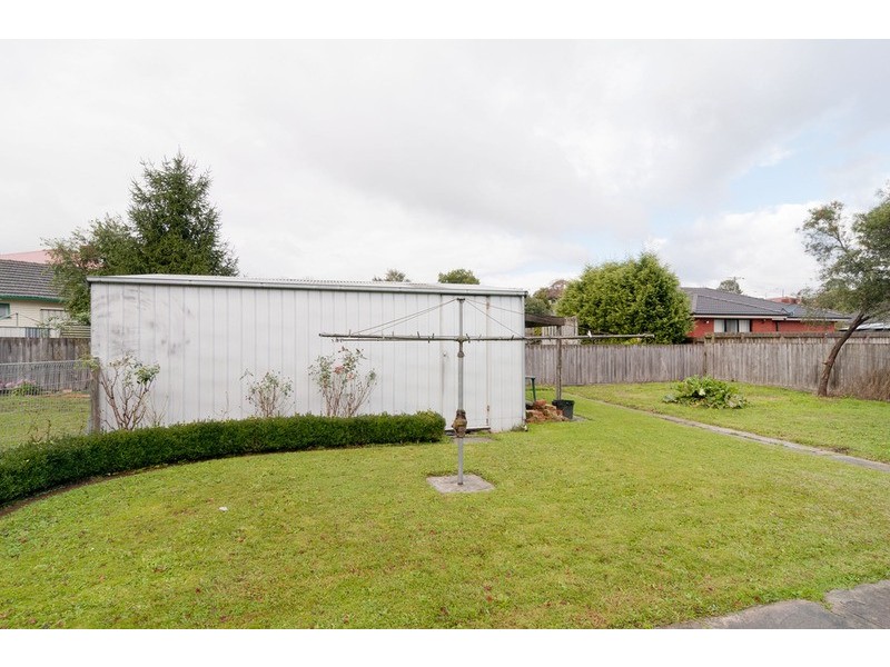 9 Andrew Street, Mooroolbark VIC 3138