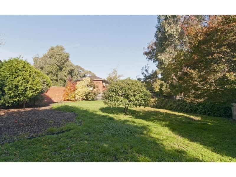 2 Chaparral Court, Mooroolbark VIC 3138