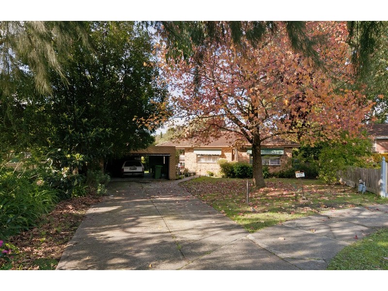 27 Gordon Court, Mooroolbark VIC 3138