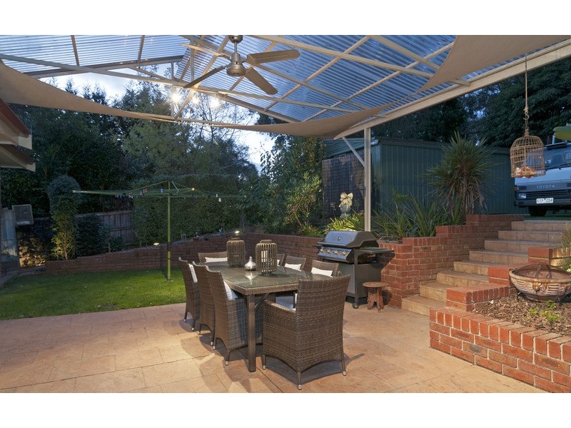 17 Graneby Rise, Mount Evelyn VIC 3796