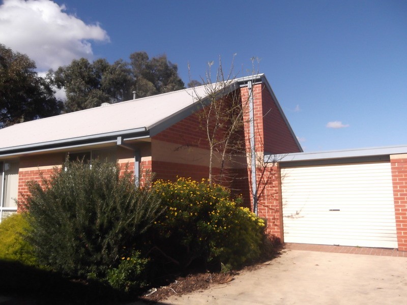 10/16 Mountain View  Road, Kilsyth VIC 3137