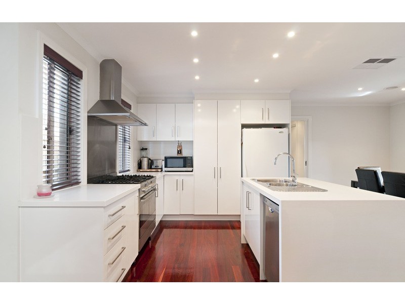 1a Sophie Street, Kilsyth VIC 3137