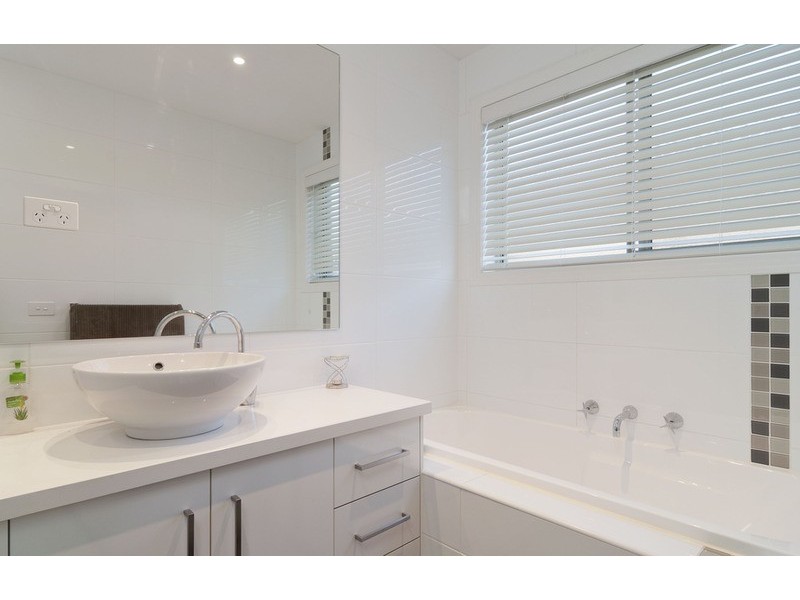 1a Sophie Street, Kilsyth VIC 3137