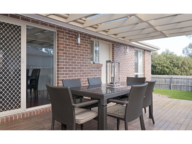1a Sophie Street, Kilsyth VIC 3137