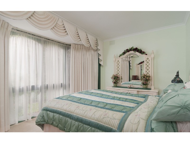 40 Batterbee Drive, Mooroolbark VIC 3138