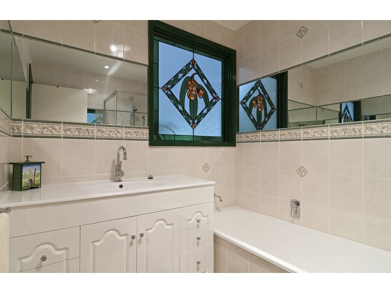 40 Batterbee Drive, Mooroolbark VIC 3138