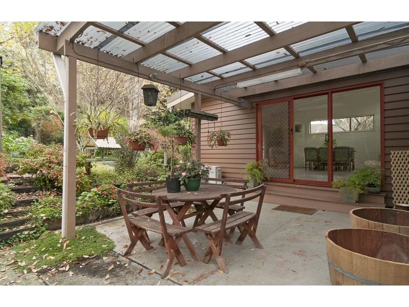 40 Batterbee Drive, Mooroolbark VIC 3138