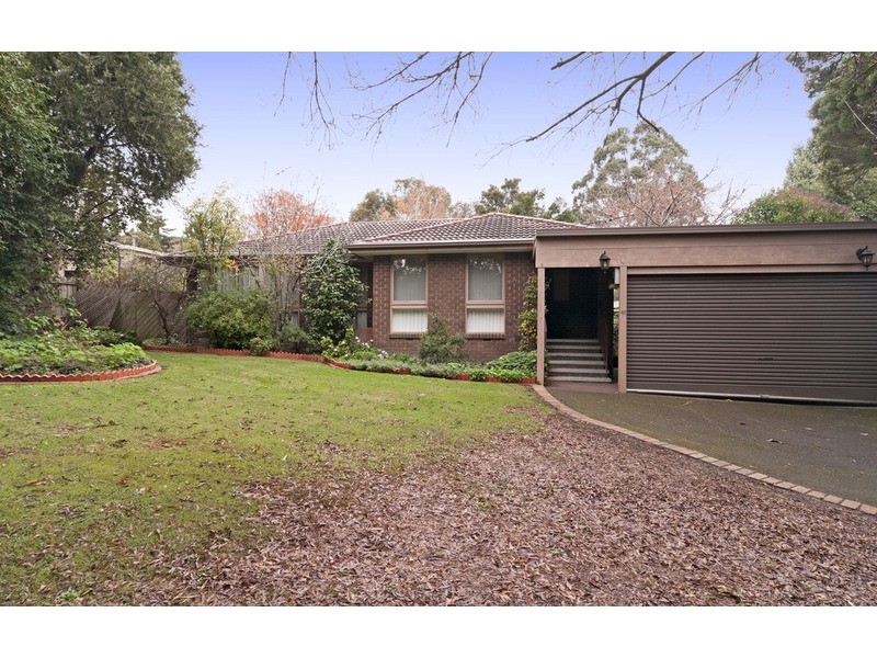 40 Batterbee Drive, Mooroolbark VIC 3138