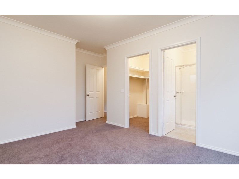 43a Greenslopes Drive, Mooroolbark VIC 3138