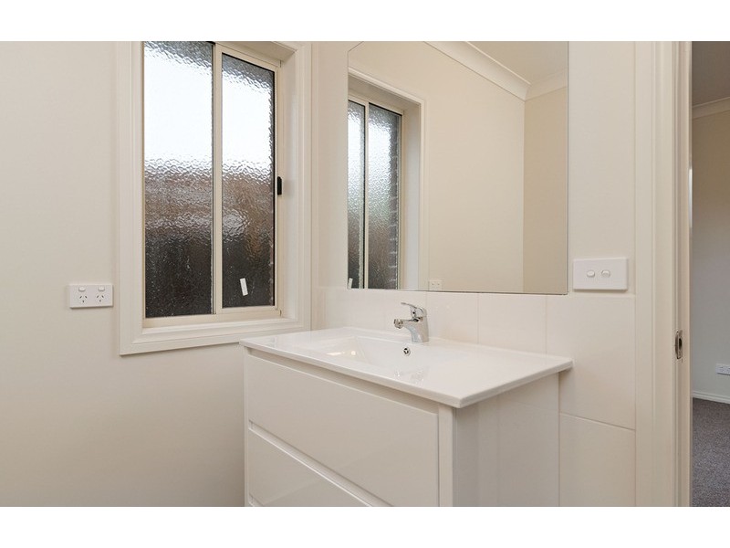 43a Greenslopes Drive, Mooroolbark VIC 3138