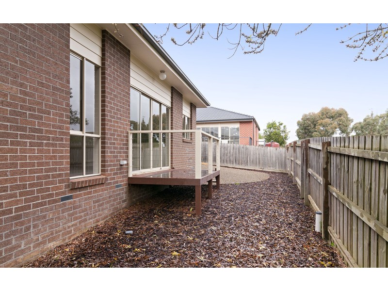 43a Greenslopes Drive, Mooroolbark VIC 3138