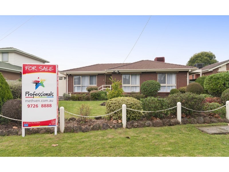 12 Parklands Avenue, Chirnside Park VIC 3116