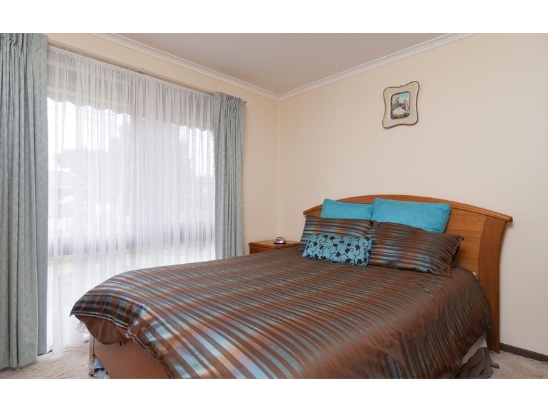 12 Parklands Avenue, Chirnside Park VIC 3116