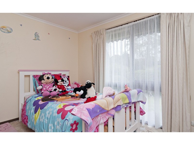 12 Parklands Avenue, Chirnside Park VIC 3116