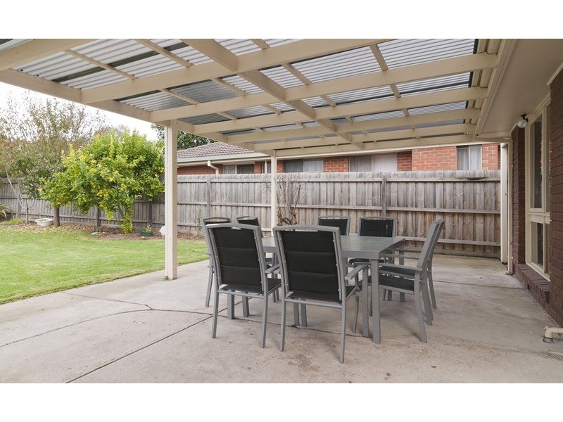 12 Parklands Avenue, Chirnside Park VIC 3116