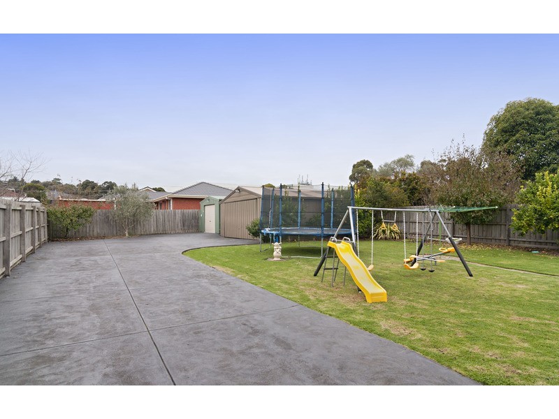 12 Parklands Avenue, Chirnside Park VIC 3116