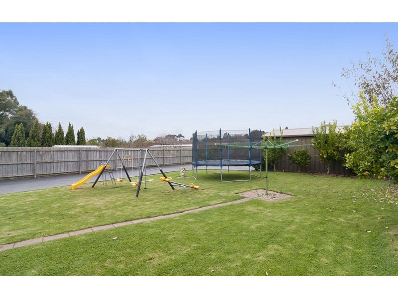 12 Parklands Avenue, Chirnside Park VIC 3116