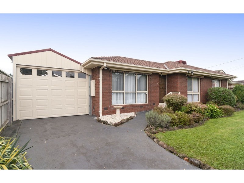 12 Parklands Avenue, Chirnside Park VIC 3116