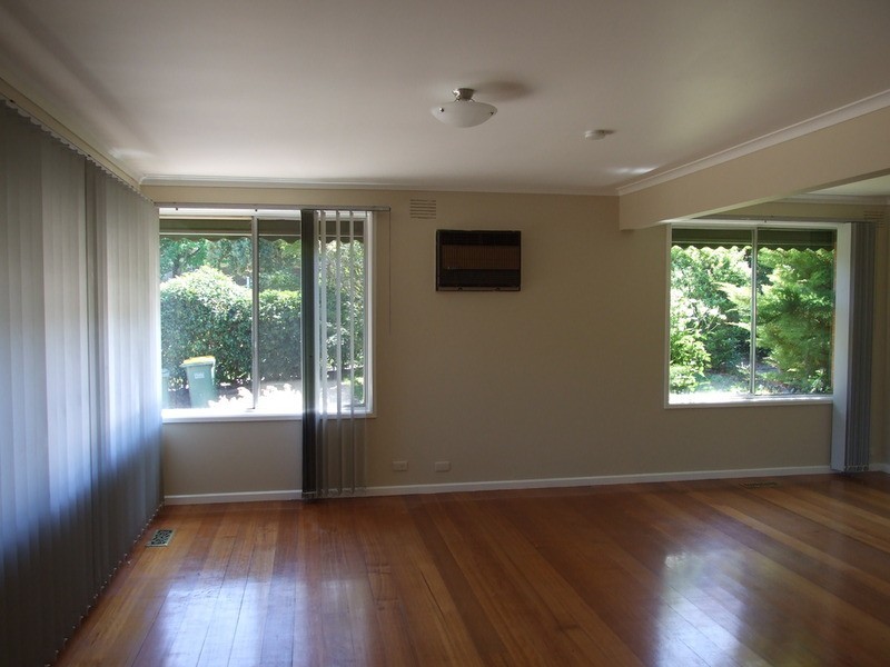 13 Shirley Street, Mooroolbark VIC 3138