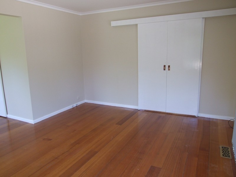 13 Shirley Street, Mooroolbark VIC 3138