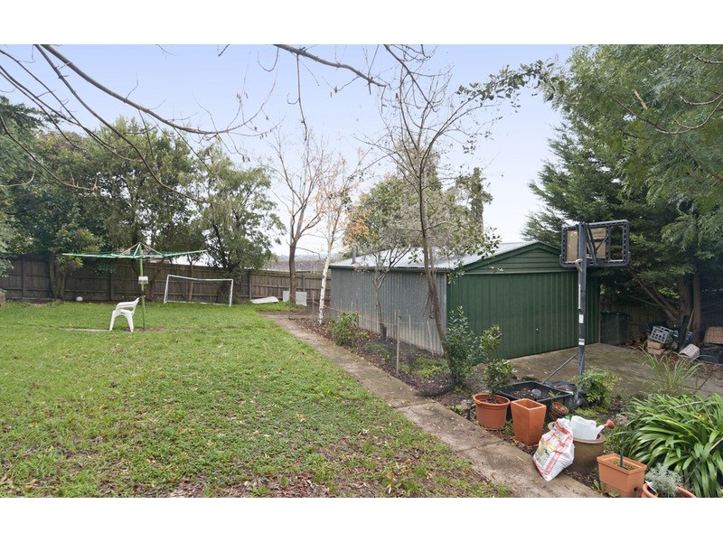 13 Shirley Street, Mooroolbark VIC 3138