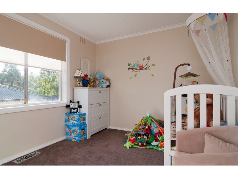 43 Greenslopes Drive, Mooroolbark VIC 3138