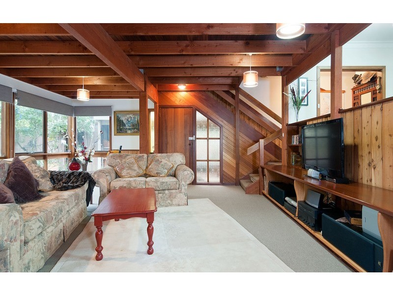 1 Shirley Court, Croydon VIC 3136