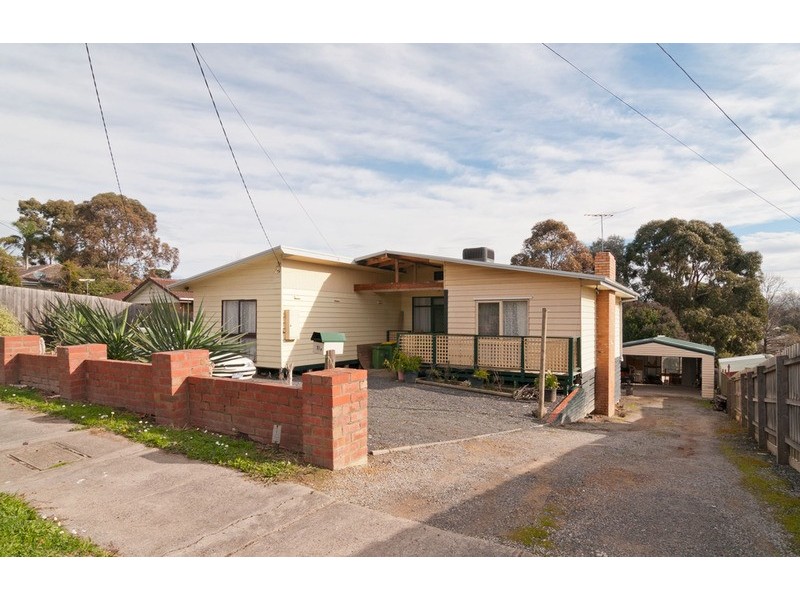 19 Balmoral Street, Kilsyth VIC 3137