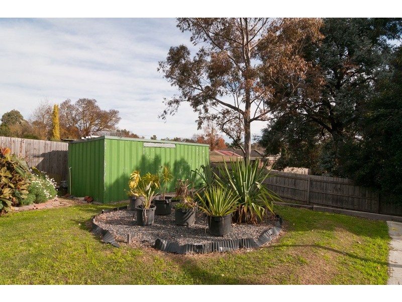 19 Balmoral Street, Kilsyth VIC 3137