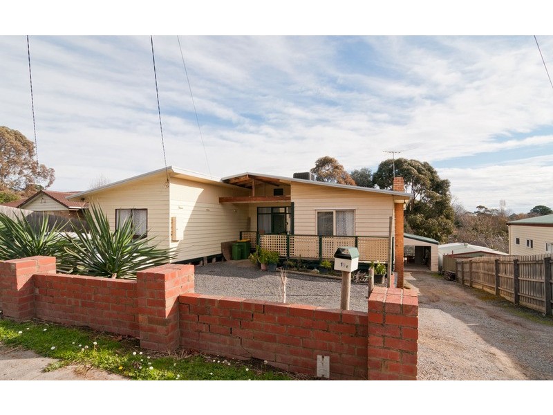 19 Balmoral Street, Kilsyth VIC 3137