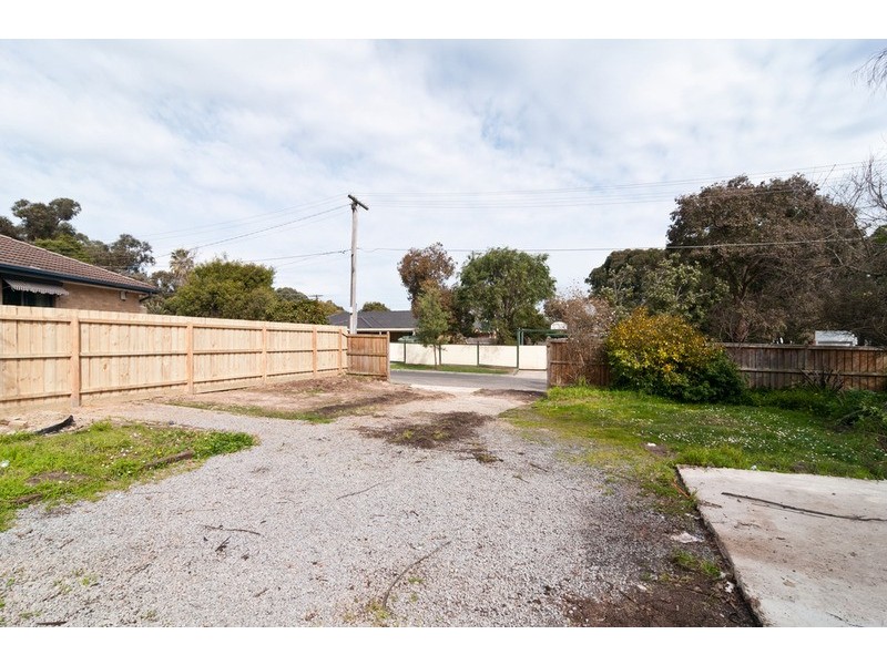 13 Hansford Close, Kilsyth VIC 3137
