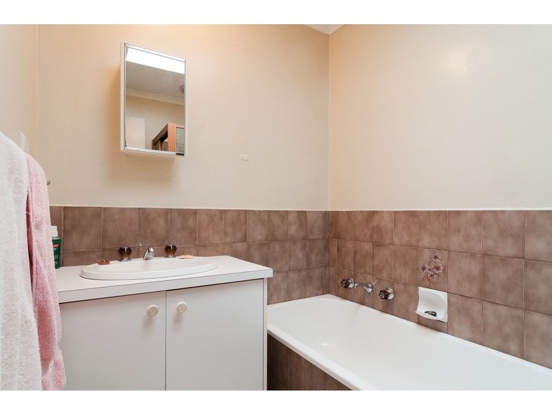 1/82-84 Brice Avenue, Mooroolbark VIC 3138