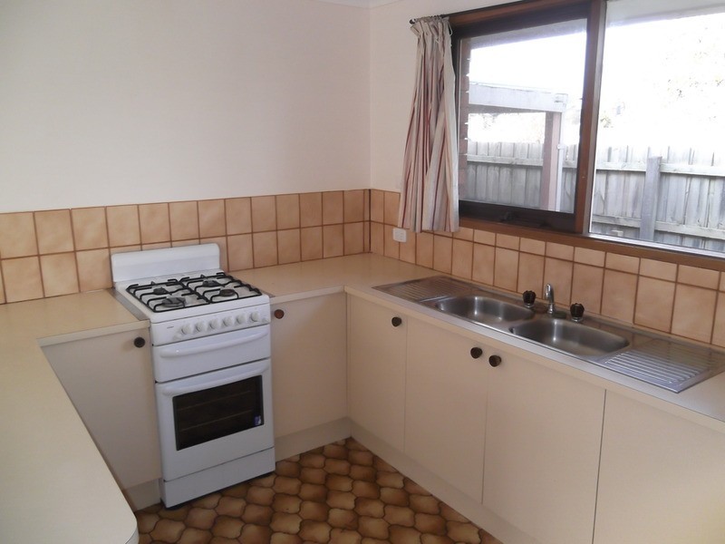 9/10 John  Street, Lilydale VIC 3140