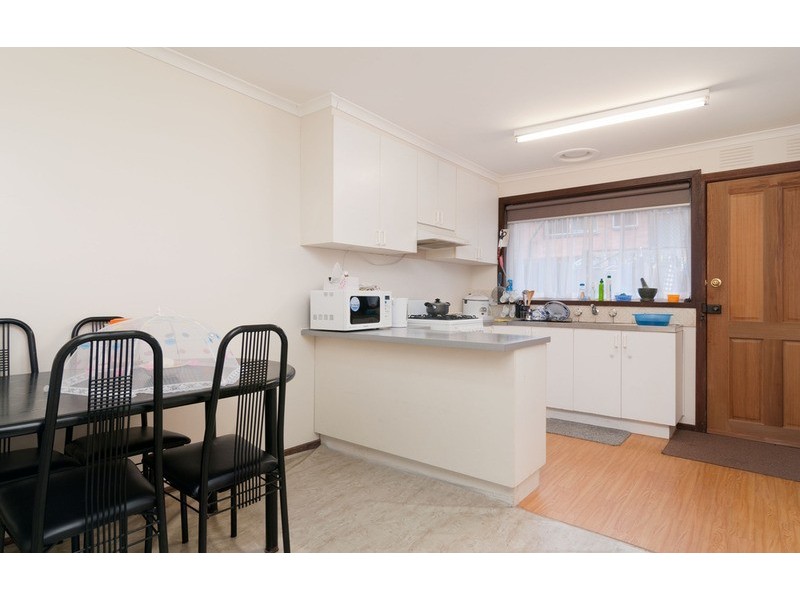 1/65 Hewish Road, Croydon VIC 3136